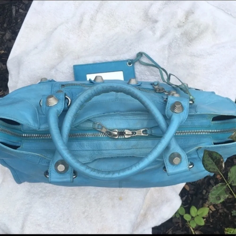 BALENCIAGA PARIS 🎉CITY BAG in First turquoise. - Picture 6 of 12